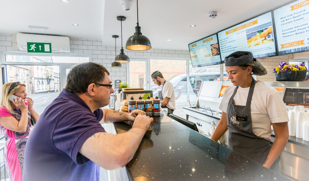 Wales,,Uk,/,April,1st,2019,:,Serving,Fish,And