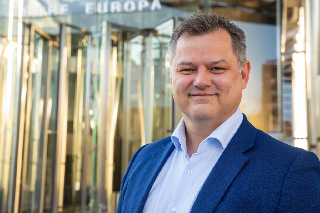 Bjørn Erik Stabell and#8211 Headshot Landscape