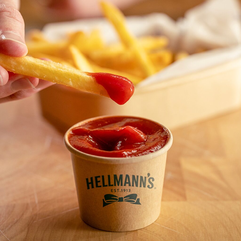 UFS27186 KetchupJerrycan 36 Carousel BrandedProductFocus 1080x1080pxi