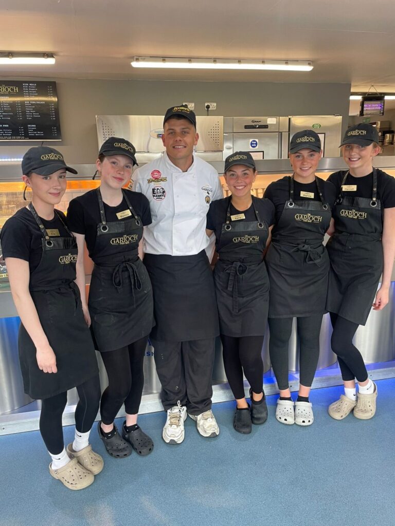 5a085aff 2504 410b 8889 3bee17515a7c