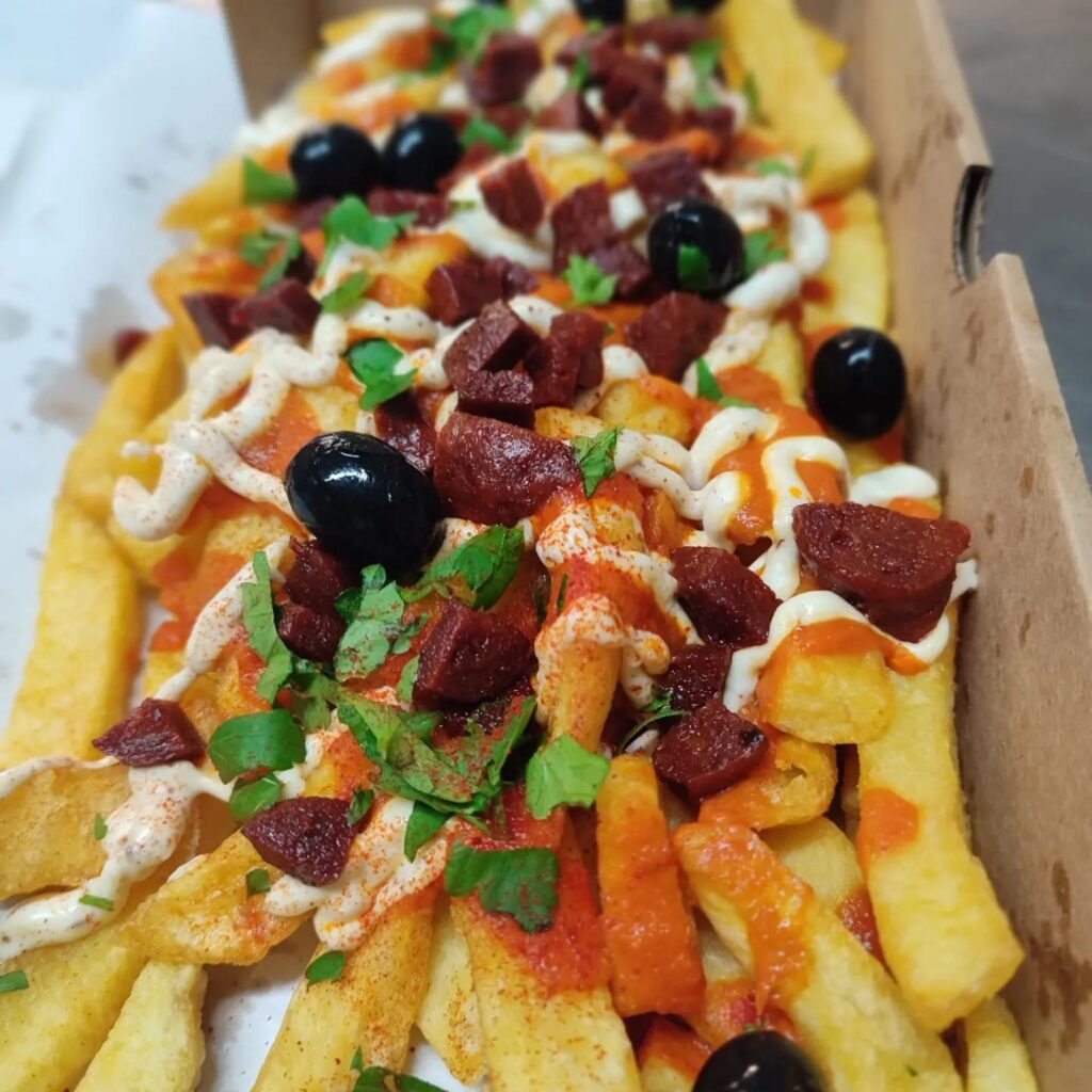 4744642bravas loaded Spanish chips