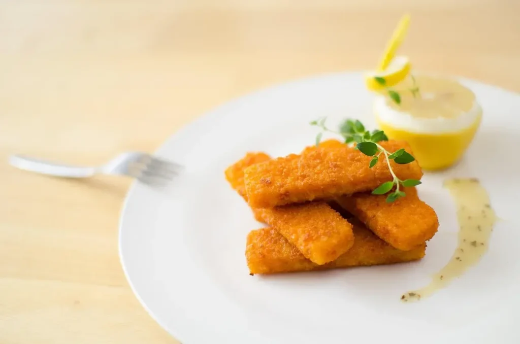 food, fish fingers, elegant, dinner, dining, table, plate, nature, catering, decoration, fish